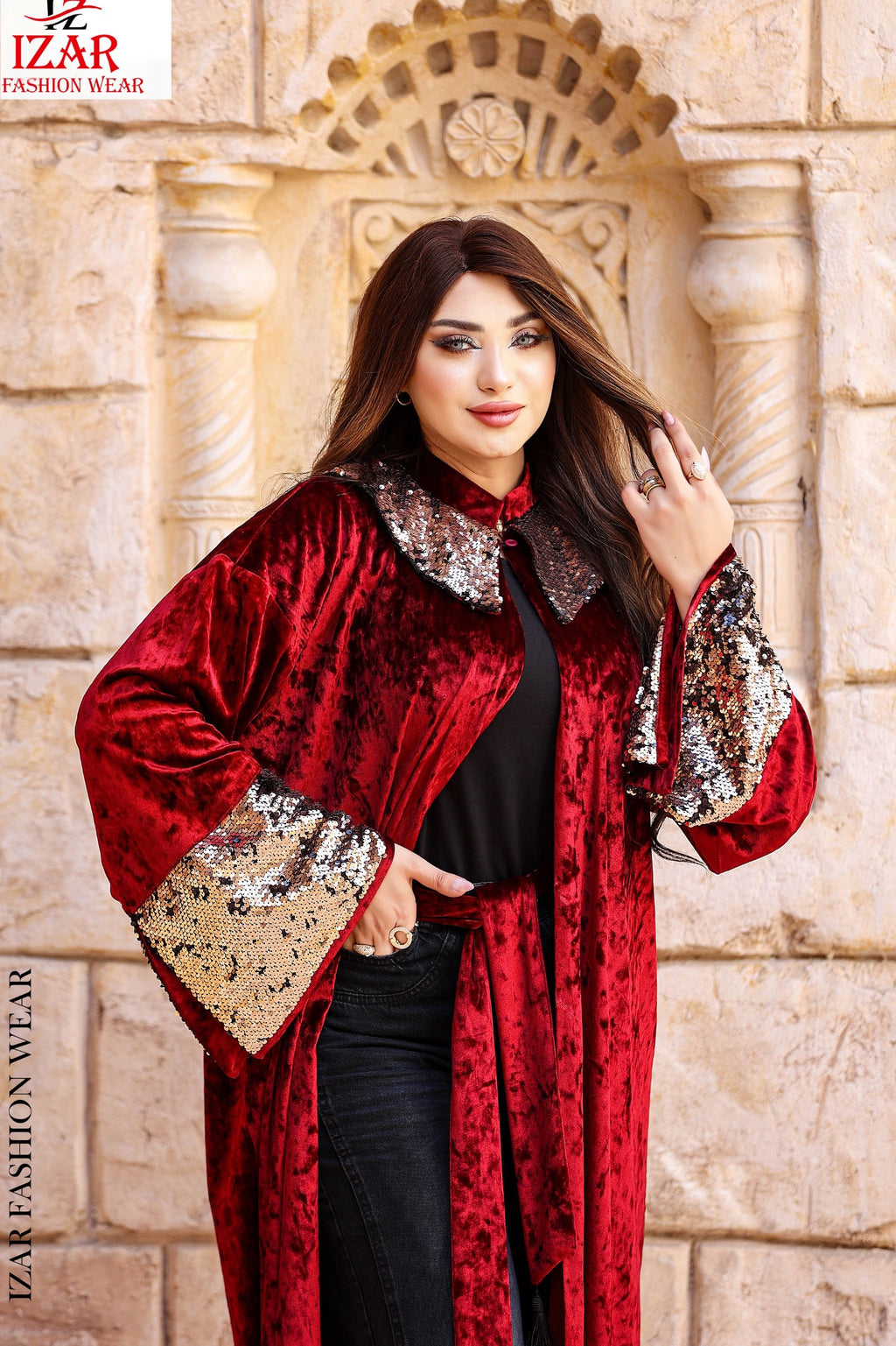 Velvet kaftan in gold and burgundy